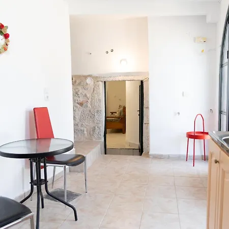 Mani Tsopakas Residences * Agia Varvara (Laconia)