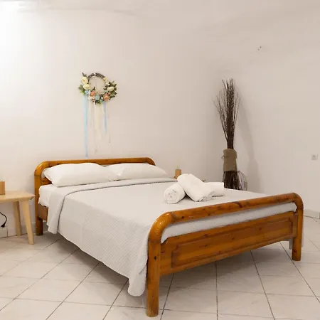 Mani Tsopakas Residences Agia Varvara (Laconia)