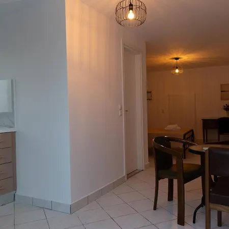 Mani Tsopakas Residences